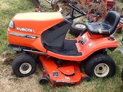 KUBOTA T1760, tłoki i pierścienie silnika